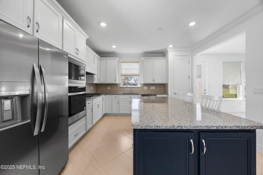 Furnished interior view inside a new home in , Yulee (Image 27).