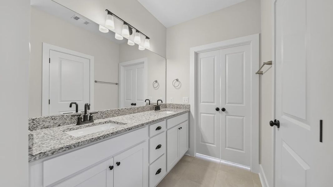 Furnished interior view inside a new home in McClure Farms, Columbia (Image 16).