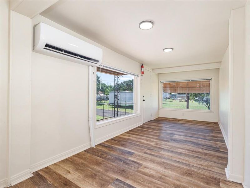 Second living area