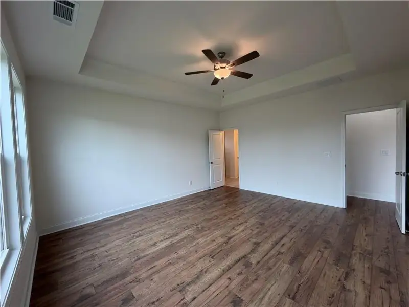 Spacious, unfurnished interior of a new home in , Jefferson (Image 41). Spacious, unfurnished interior of a new home in , Jefferson (Image 41).
