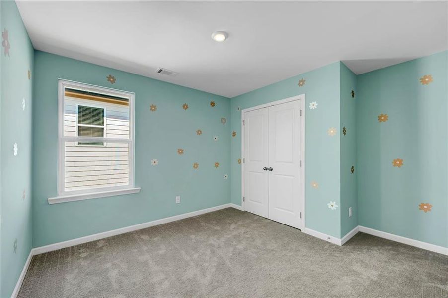 Spacious, unfurnished interior of a new home in Timber Ridge, Douglasville (Image 24).