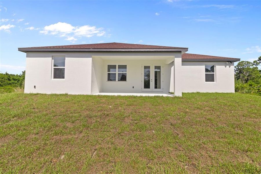 Exterior details and patio area of a home in , Port Charlotte (Image 23).