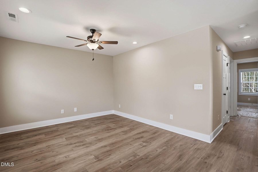 1107 N John St-4 1107 N John St-4