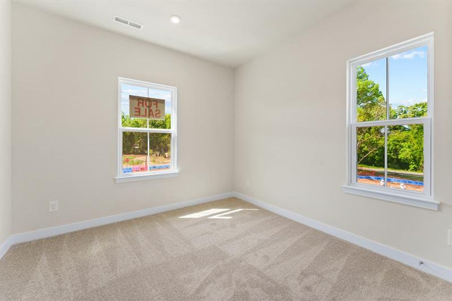 Spacious, unfurnished interior of a new home in Stowe Branch Townhomes, Charlotte (Image 12).
