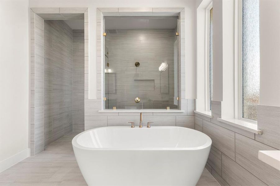 33. 521 Twilight - Bath (2)