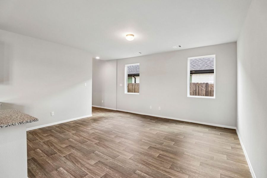 Spacious, unfurnished interior of a new home in Sorella, Tomball (Image 13). Spacious, unfurnished interior of a new home in Sorella, Tomball (Image 13).