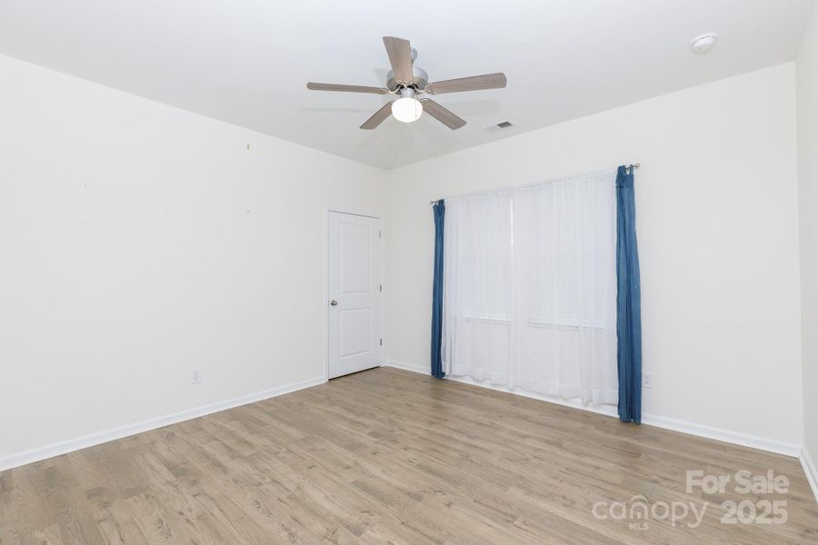 Spacious, unfurnished interior of a new home in , Rock Hill (Image 21).