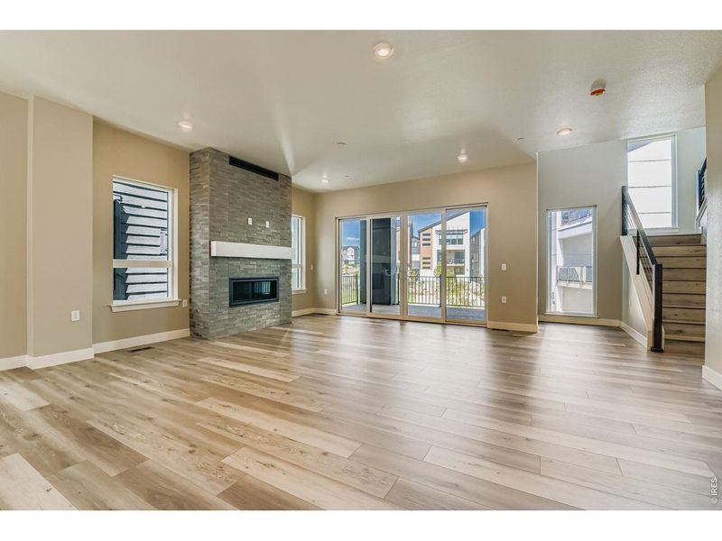 Spacious, unfurnished interior of a new home in Baseline, Broomfield (Image 46).
