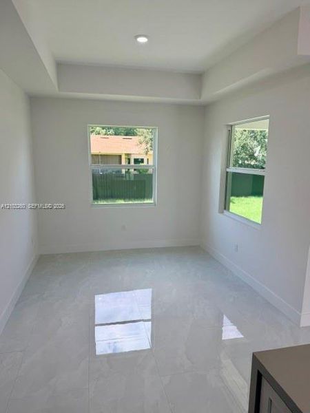 Spacious, unfurnished interior of a new home in , Lehigh Acres (Image 27).