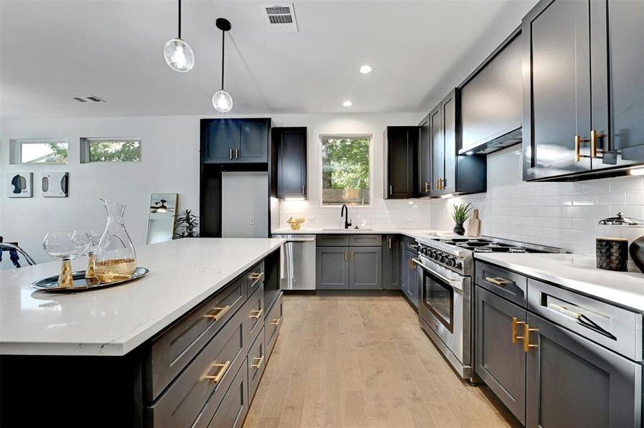 Furnished interior view inside a new home in , Austin (Image 9).