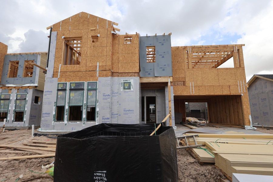 Let us show you how our advanced framing techniques have stood the test of time and allow more insulation for a quieter and more energy-efficient home. Let us show you how our advanced framing techniques have stood the test of time and allow more insulation for a quieter and more energy-efficient home.