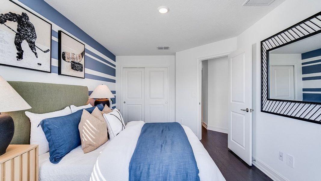 2411 Flagler Bed3 2of2 F2 Base3