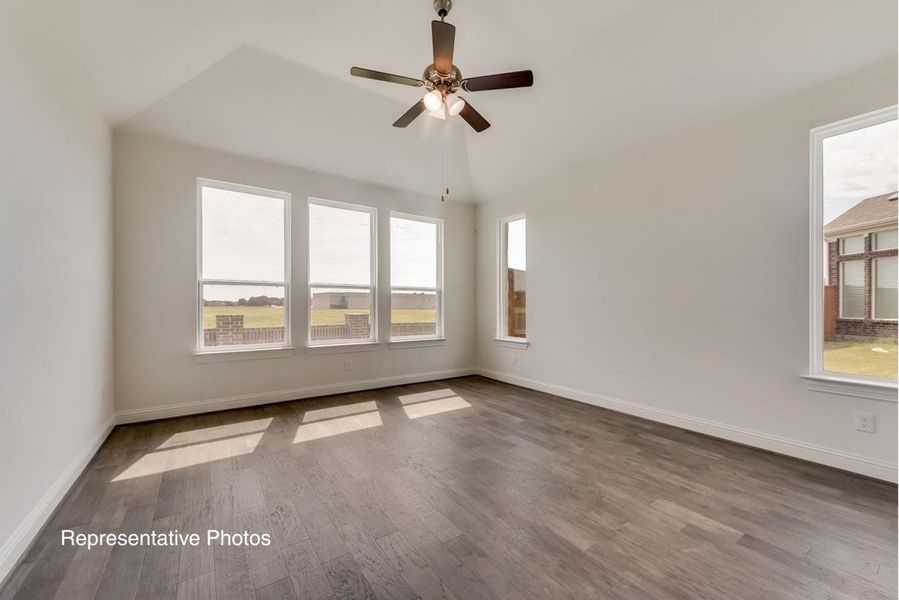 Representative unfurnished interior of a home built from the Royal Drew by Grand Homes in Edgewater, Fate (Image 17).