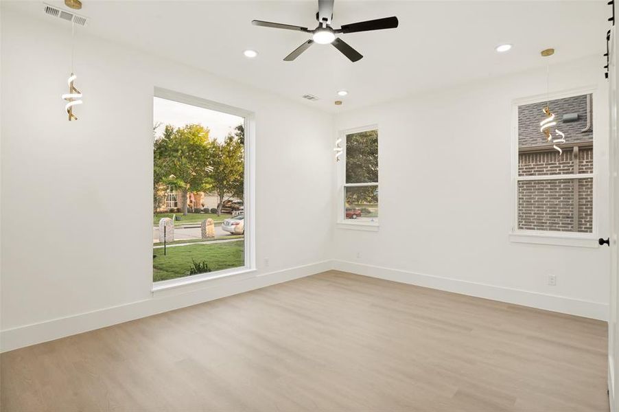 Spacious, unfurnished interior of a new home in , Frisco (Image 33).