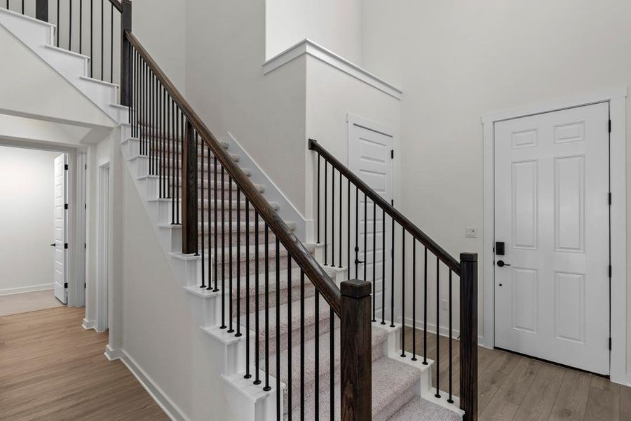 Spacious, unfurnished interior of a new home in Lariat, Liberty Hill (Image 36).