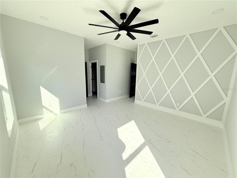 Spacious, unfurnished interior of a new home in , St. Petersburg (Image 18).