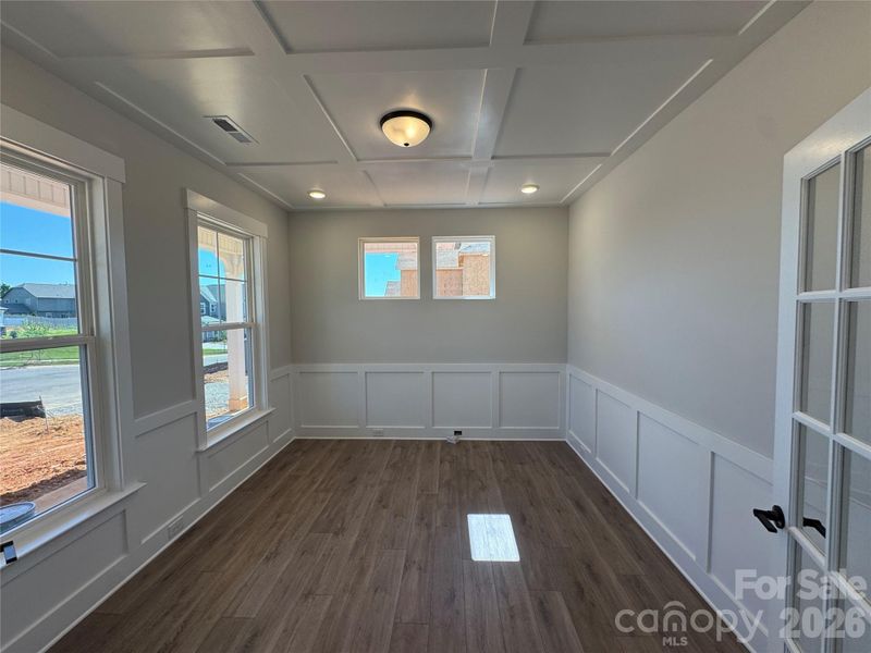 Spacious, unfurnished interior of a new home in Robinson Oaks, Gastonia (Image 25).