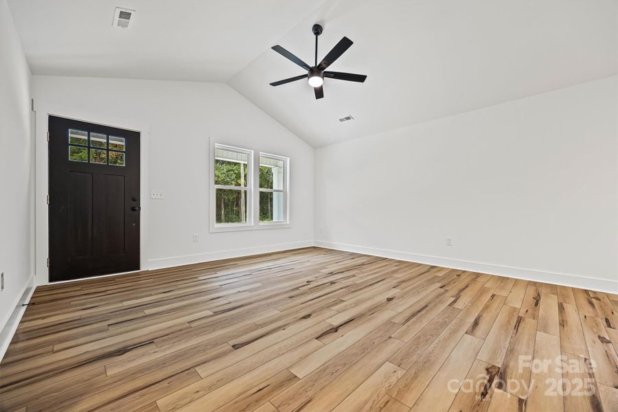 Spacious, unfurnished interior of a new home in , Concord (Image 23).