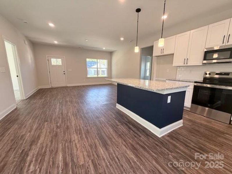 Spacious, unfurnished interior of a new home in , Gastonia (Image 18).