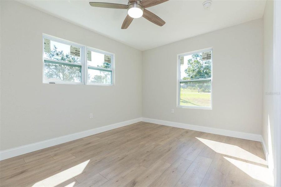 Spacious, unfurnished interior of a new home in , Dade City (Image 16).