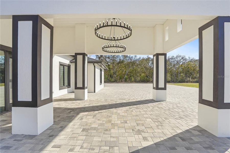 Exterior details and patio area of a home in , Spring Hill (Image 3).