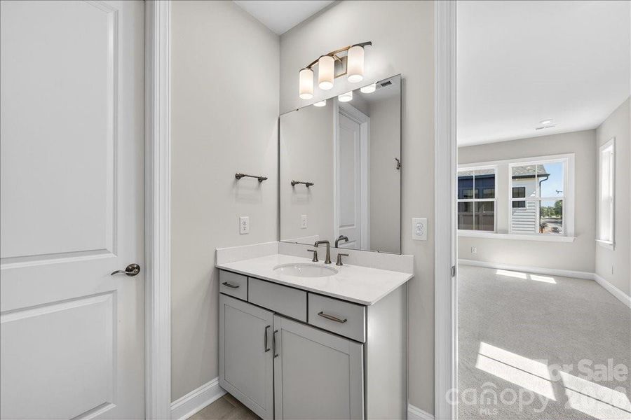 Dual Vanity primary bathroom Dual Vanity primary bathroom