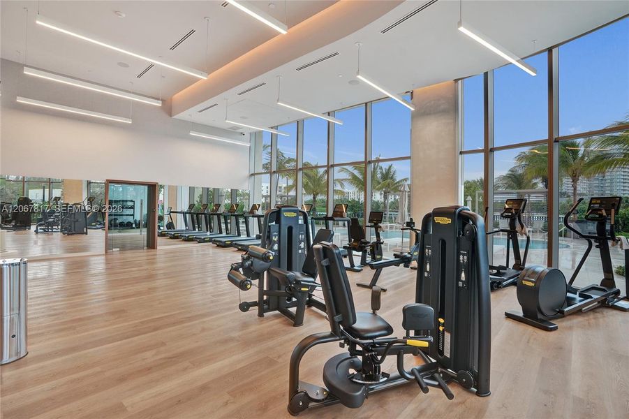 Community amenities in , North Miami (Image 47).