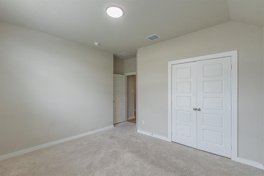 Spacious, unfurnished interior of a new home in Elevon, Lavon (Image 31).