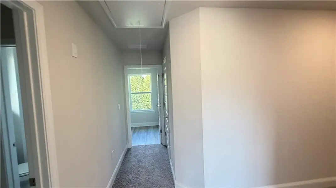 Spacious, unfurnished interior of a new home in Habersham Meadows, Demorest (Image 37).