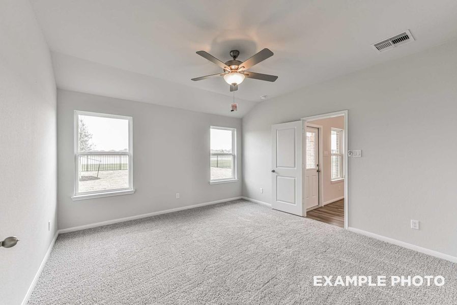Spacious, unfurnished interior of a new home in River Ranch Meadows, Dayton (Image 20).