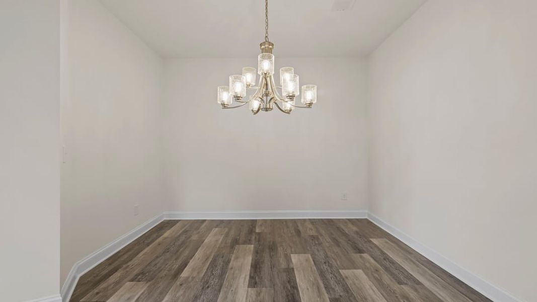Spacious, unfurnished interior of a new home in Edgewood Estates, Greenville (Image 19).