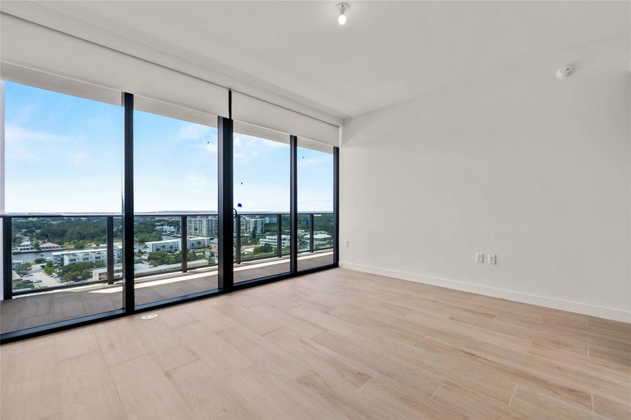 City Side Ensuite Bedroom #2