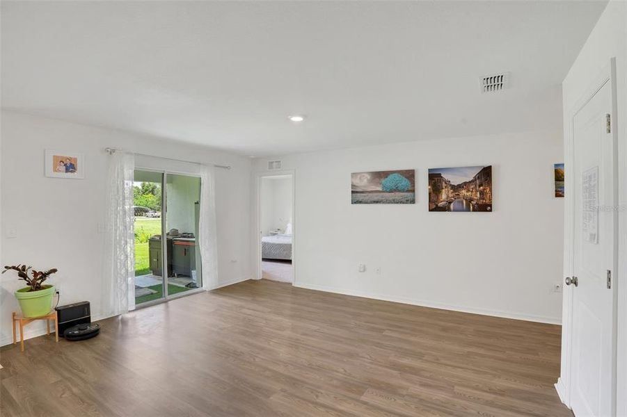 Spacious, unfurnished interior of a new home in , Punta Gorda (Image 23). Spacious, unfurnished interior of a new home in , Punta Gorda (Image 23).