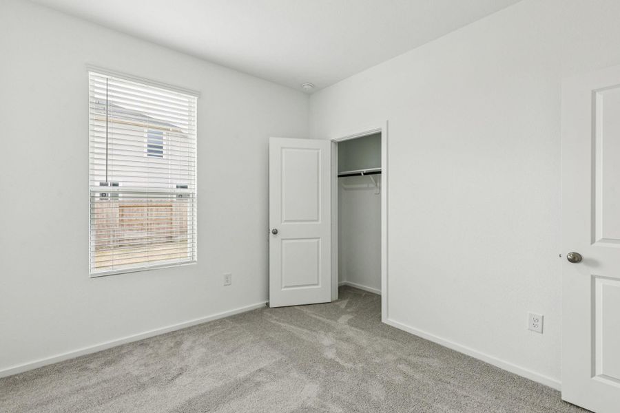 Spacious, unfurnished interior of a new home in Windcress, Cove (Image 27).