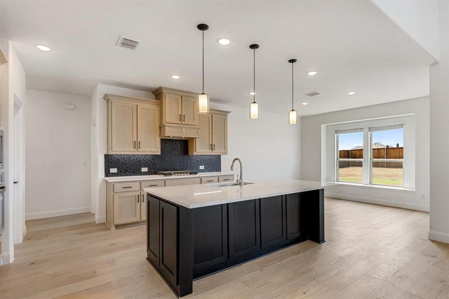 Furnished interior view inside a new home in Terracina, Rockwall (Image 6). Furnished interior view inside a new home in Terracina, Rockwall (Image 6).