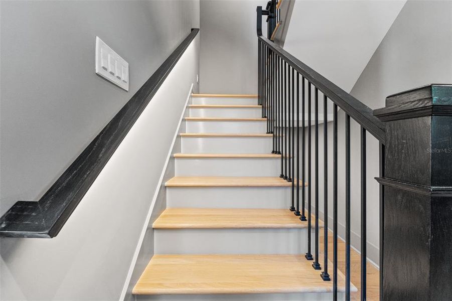 Image 80 of a home in .