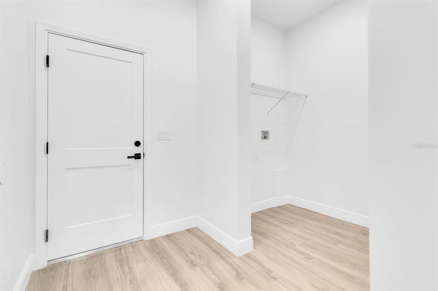 Spacious, unfurnished interior of a new home in , Haines City (Image 38).