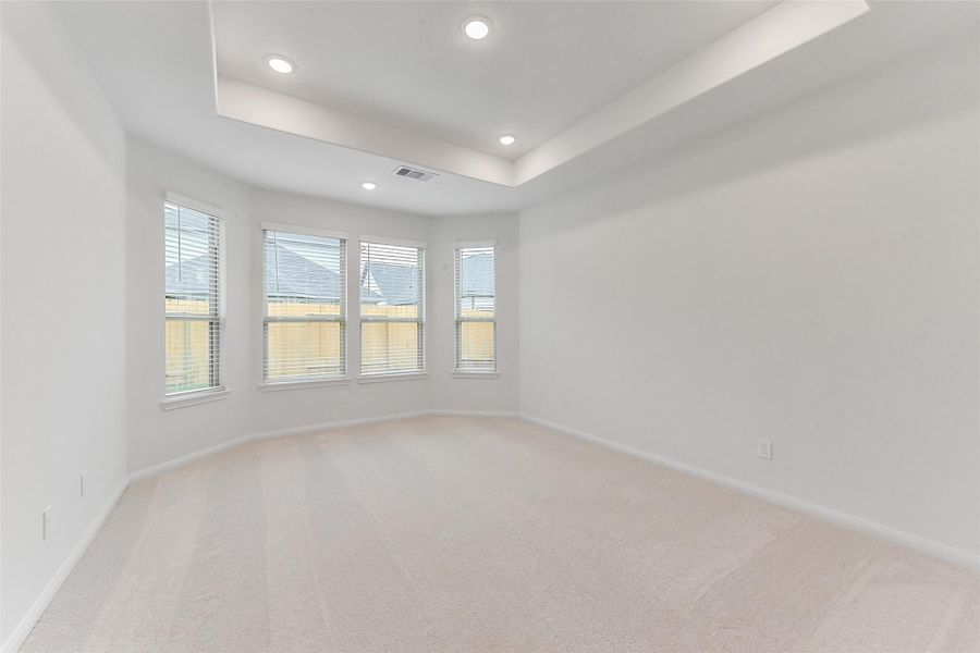 Spacious, unfurnished interior of a new home in Anderson Lakes, Houston (Image 33).