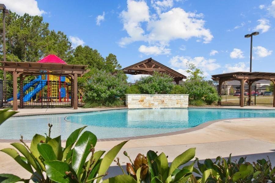Community amenities in Hills of Westlake, Conroe (Image 22). Community amenities in Hills of Westlake, Conroe (Image 22).