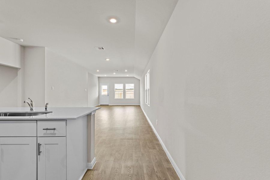 Spacious, unfurnished interior of a new home in Whisper South, San Marcos (Image 15).