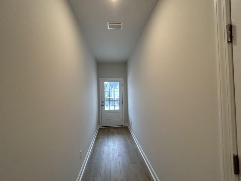 Spacious, unfurnished interior of a new home in Hammock Walk at Nexton, Summerville (Image 16).