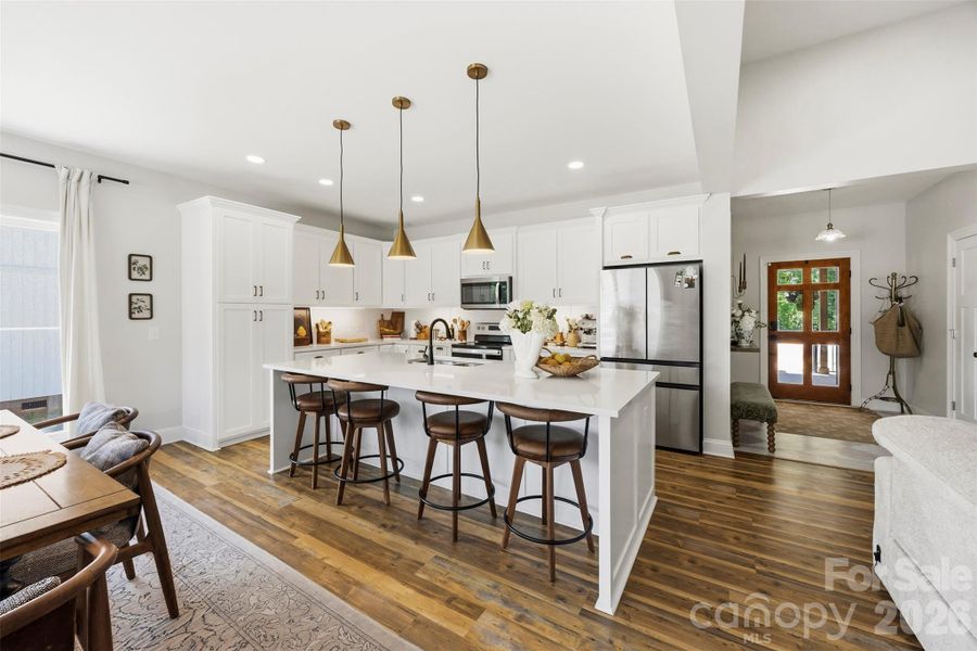 Furnished interior view inside a new home in , Kings Mountain (Image 9).