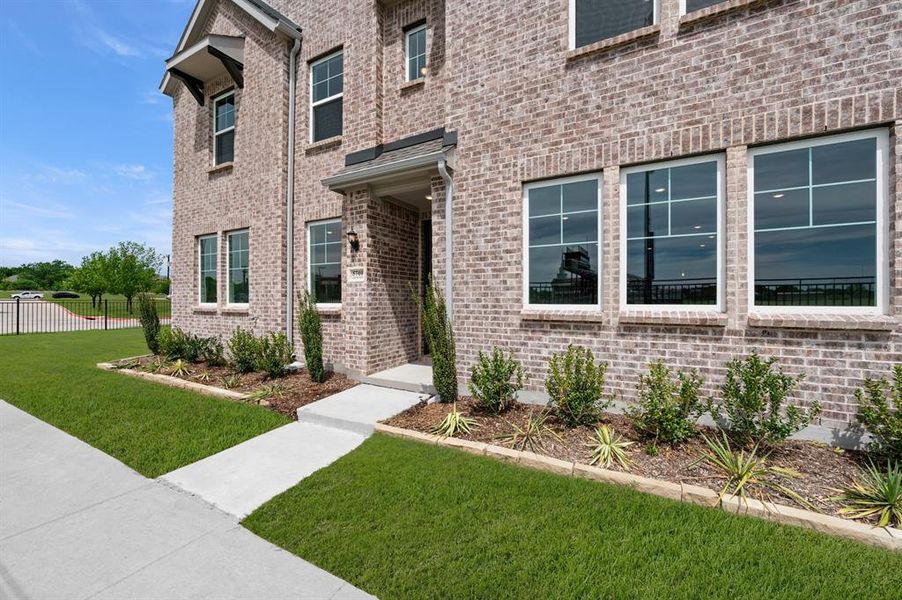 5700 Lakeview- Front-1 5700 Lakeview- Front-1