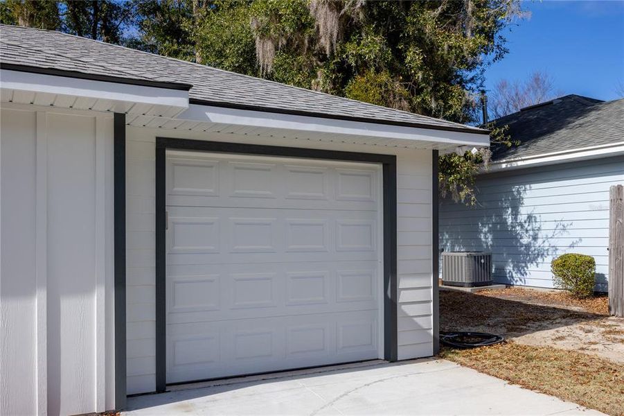 Exterior details and patio area of a home in , Gainesville (Image 19).