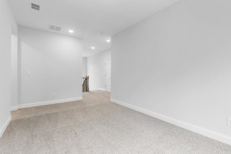 Spacious, unfurnished interior of a new home in Maddox Landing, Hoschton (Image 28).