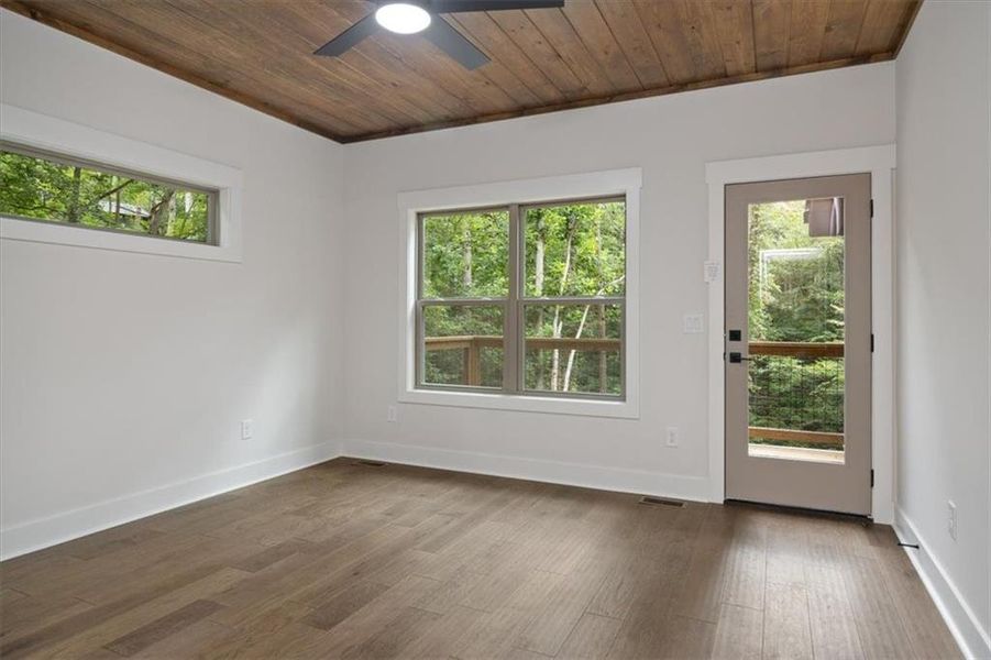 Spacious, unfurnished interior of a new home in , Ellijay (Image 36).