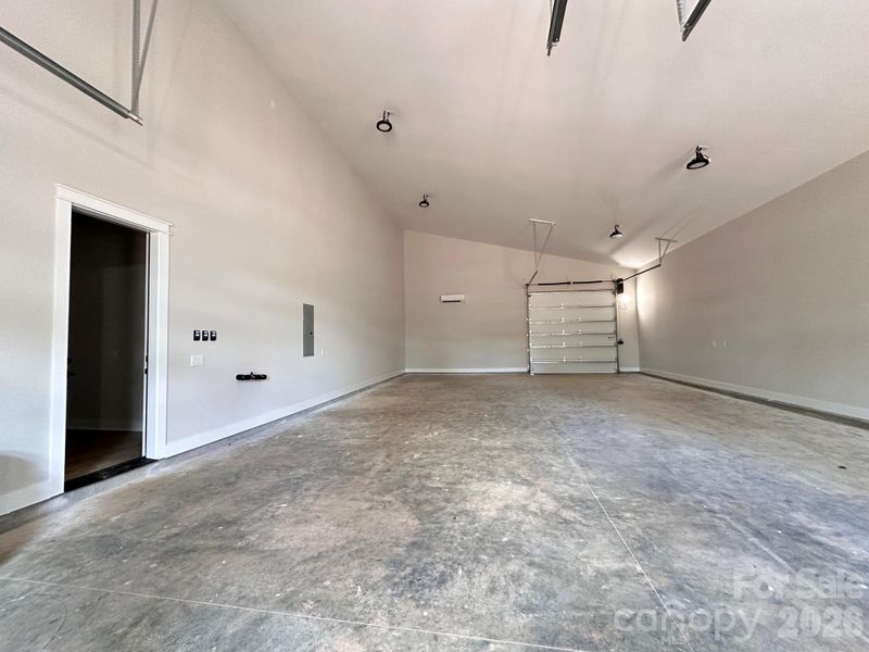 Image 18 of a home in .