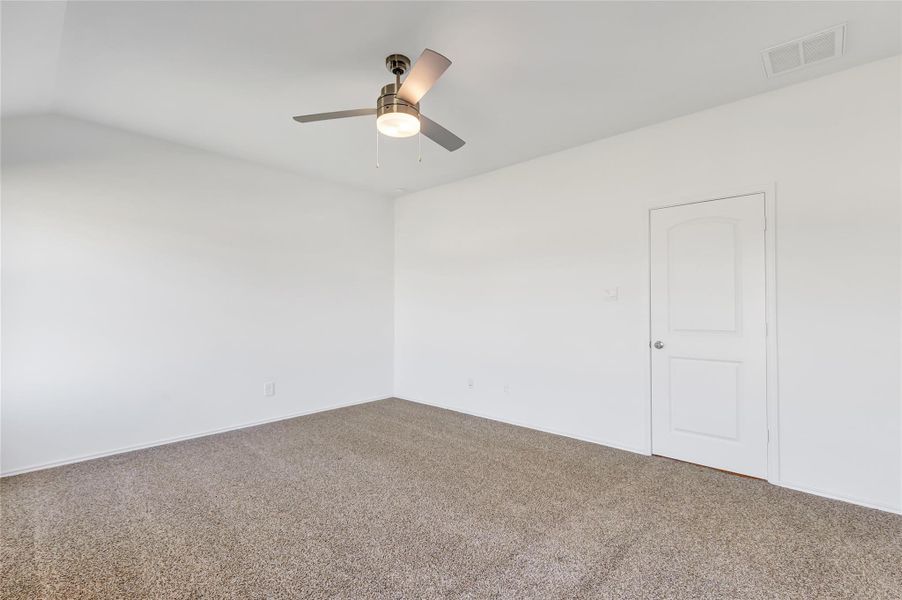 Spacious, unfurnished interior of a new home in River Ranch Trails, Dayton (Image 13). Spacious, unfurnished interior of a new home in River Ranch Trails, Dayton (Image 13).