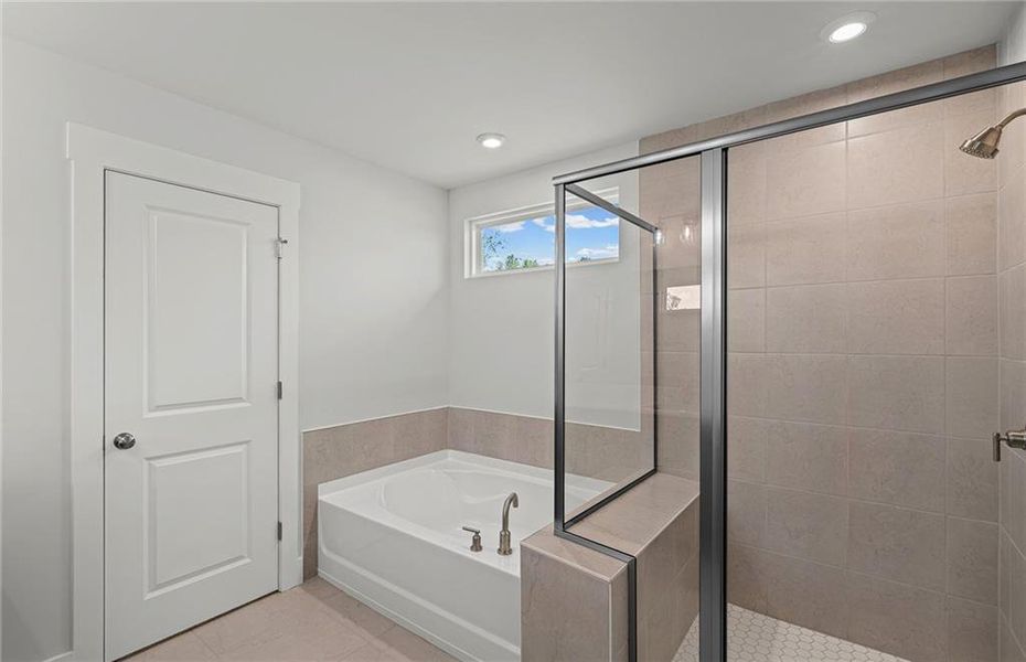 Furnished interior view inside a new home in Creekside at Skelton, Jefferson (Image 10).