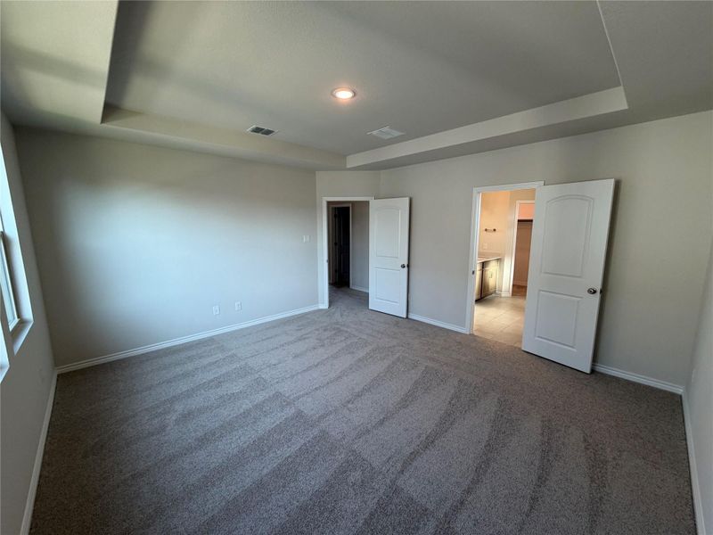 Spacious, unfurnished interior of a new home in Lariat, Liberty Hill (Image 17).